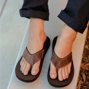 Flojos Men's Dark Brown Sandals